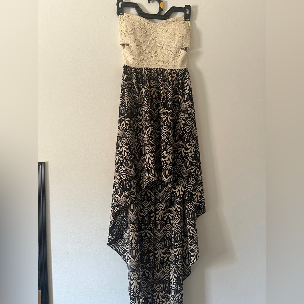 Elegant Lace and Patterned Maxi Dress